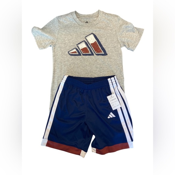 NWT- Adidas 2 pieces t-shirt and shorts Set - Picture 1 of 11